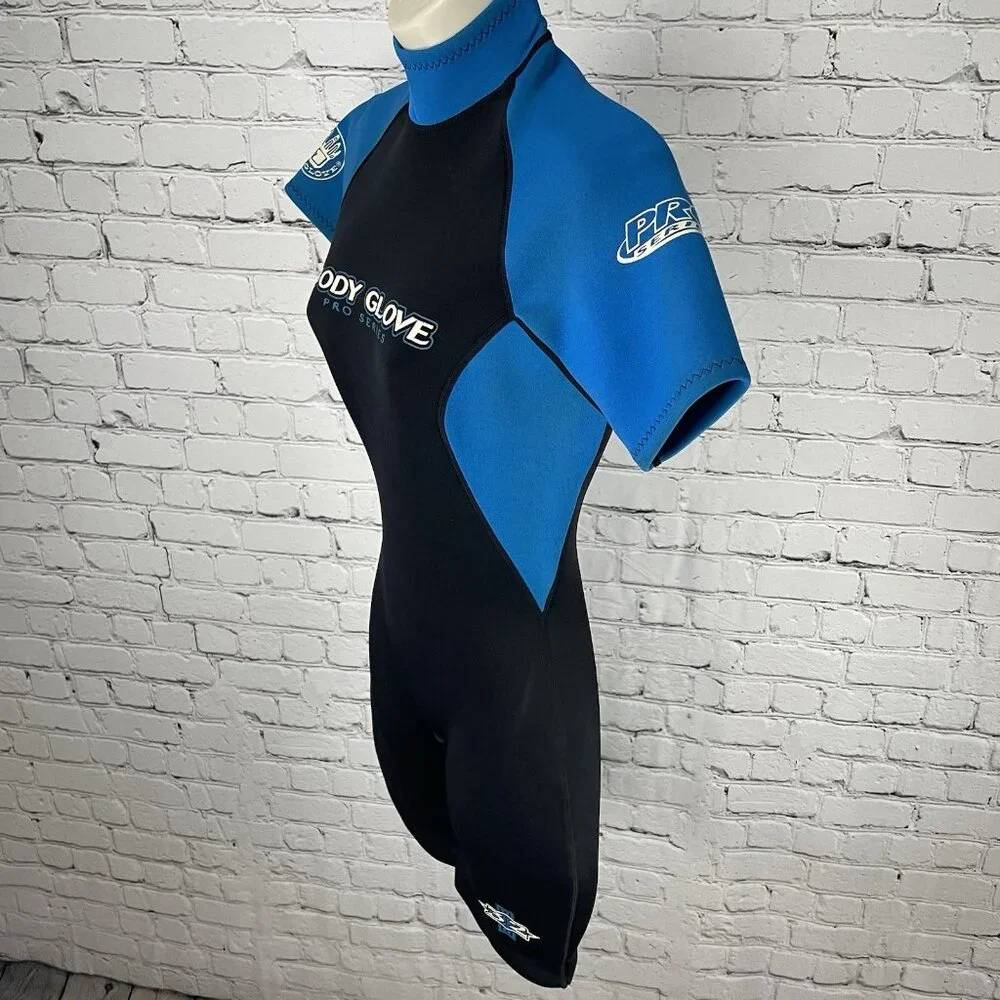 Body Glove dive into
